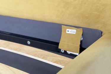 Кровать 0.9 Мебельсон Лео КМ0.9-19 медовый велюр/графит велюр