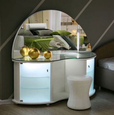 Столики туалетные Этна