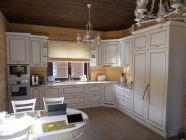Кухня GALLA классическая с кварцевой столешницей