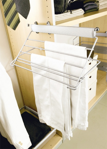 Наполнение для шкафов-купе (Гардеробная система Universalistic: цена образца: от 60 000 руб)