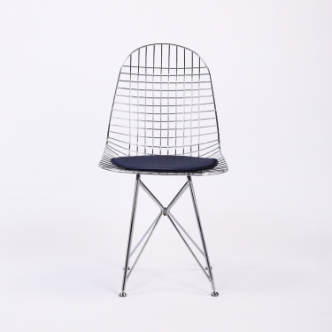 Стул обеденный Stool Group Eiffel из хромированного металла с черной подушкой из экокожи