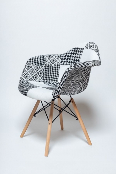 Стул кухонный Цвет мебели Eames SC-020 черно-белый пэчворк