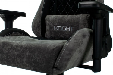 Кресло игровое Zombie Бюрократ VIKING 7 KNIGHT B FABRIC Черный
