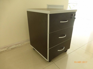 Тумба подкатная с 3 ящиками POINTEX ZOM27530301 Венге