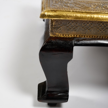 Столик Tetchair Secret De Maison GOLDEN HAVELY mod. BJ-002 дерево манго, 46х46x18, этническая чеканка